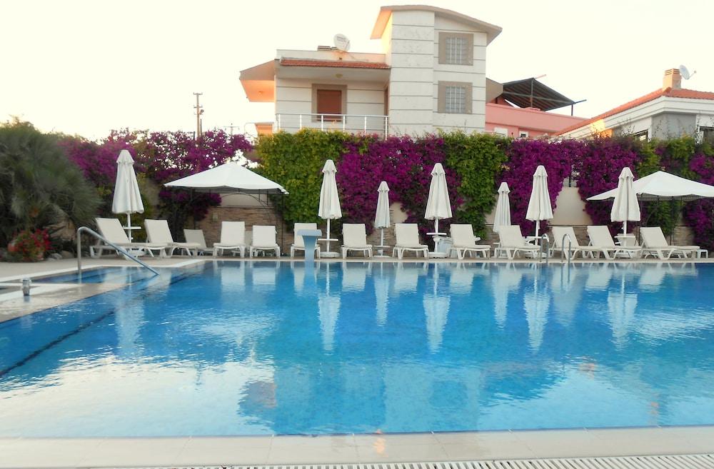 Kamer Exclusive Hotel & Suites Çeşme المظهر الخارجي الصورة